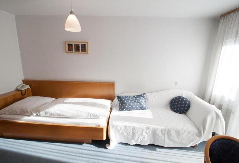 غرفة قياسية فردية مزودة بشُرفة, Krone Straßdorf