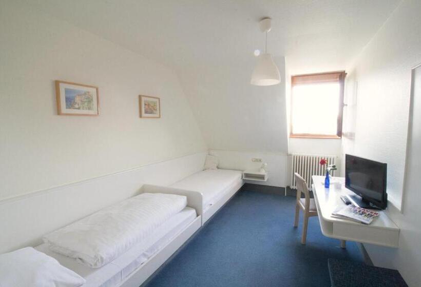 غرفة قياسية, Krone Straßdorf