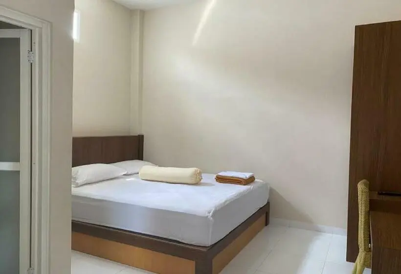 スタンダードルーム, Nietsa Guest House Syariah Palu Mitra Reddoorz