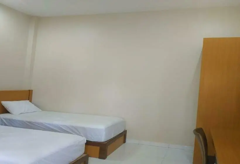 スタンダードルーム, Nietsa Guest House Syariah Palu Mitra Reddoorz