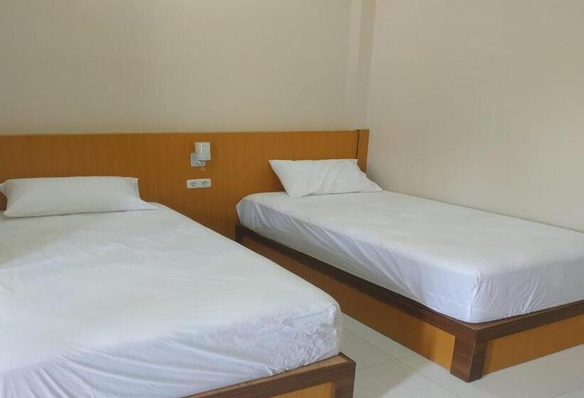 اتاق استاندارد, Nietsa Guest House Syariah Palu Mitra Reddoorz