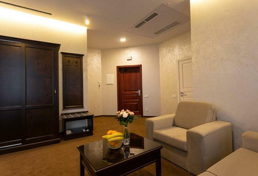 سوییت, Optima Collection Khmelnytskyi