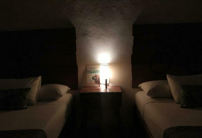 اتاق کلاسیک چهارنفره, Sur Bacalar