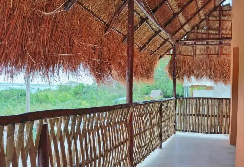 سوئیت جونیور با تراس, Sur Bacalar