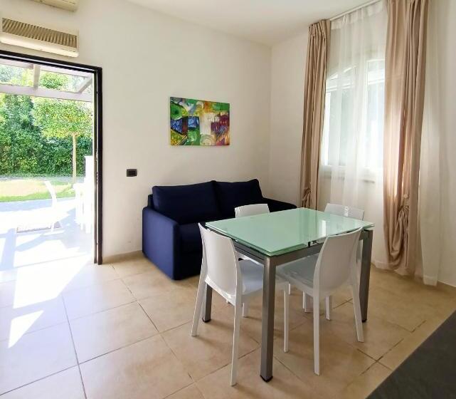 Апартаменты 1 Спальня Нижний Этаж, Residenza Casa Bianca