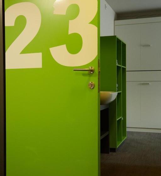 带3个卧室的公寓, Focus Budget