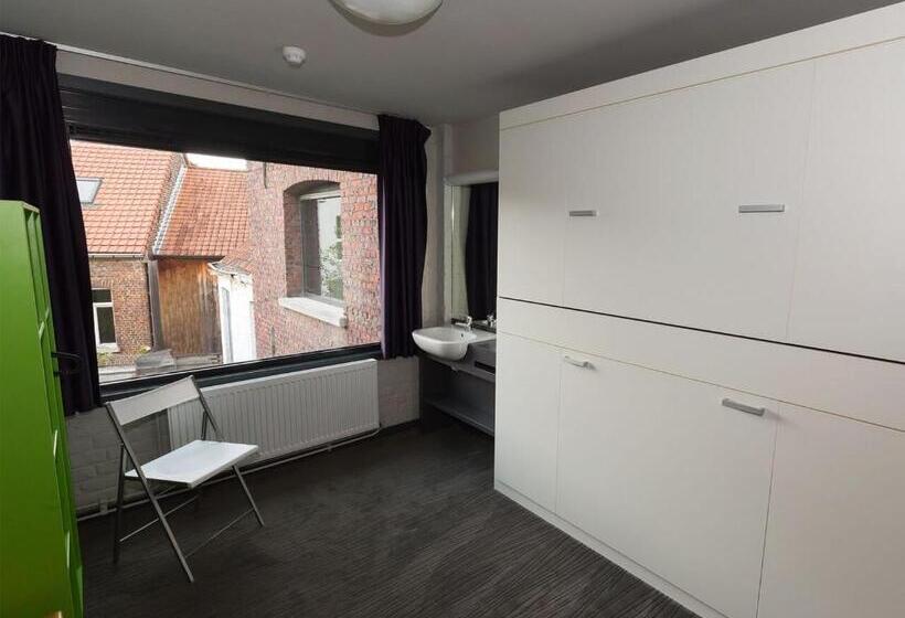 带3个卧室的公寓, Focus Budget