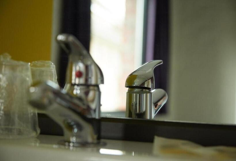 经济房, Focus Budget