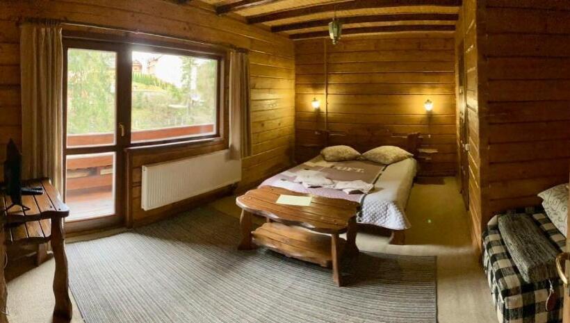 标准间带阳台, Skelia