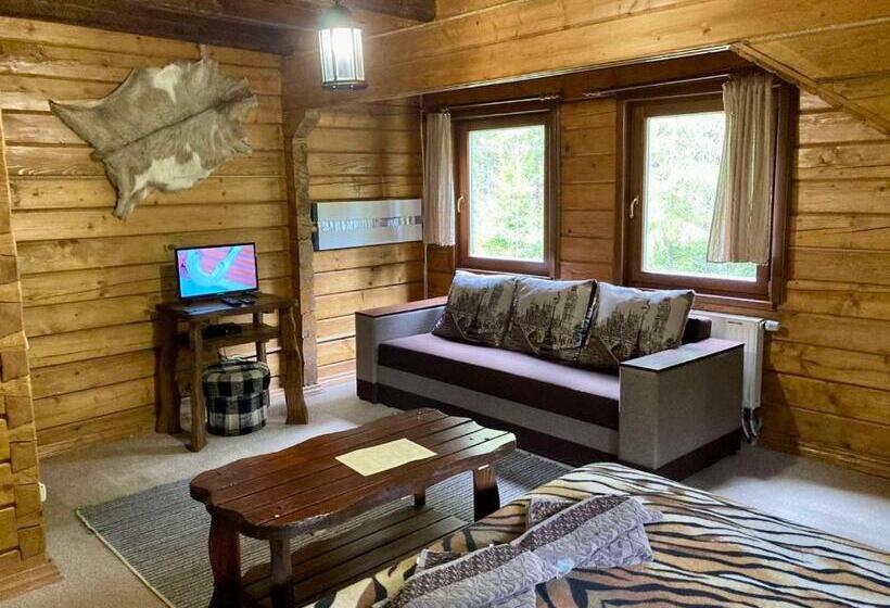 家庭山景房, Skelia