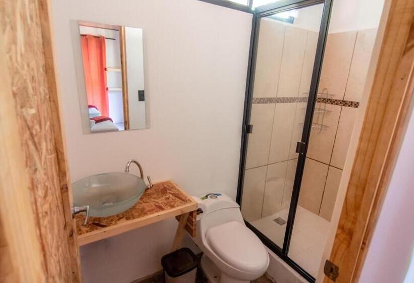 غرفة قياسية مطلّة علي البحر مزوَّدة بشُرفة, Esencia Nativa