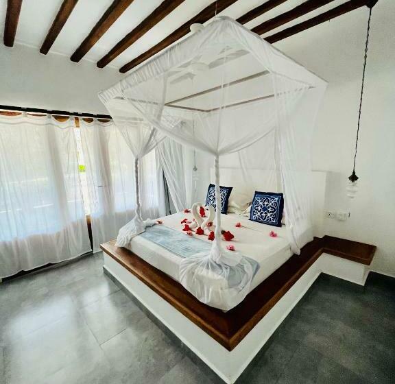 デラックスバンガロー, Miti Beach Bungalows