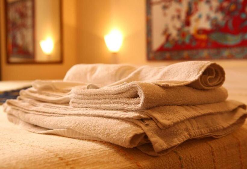 سوییت جونیور, Art Lincoln