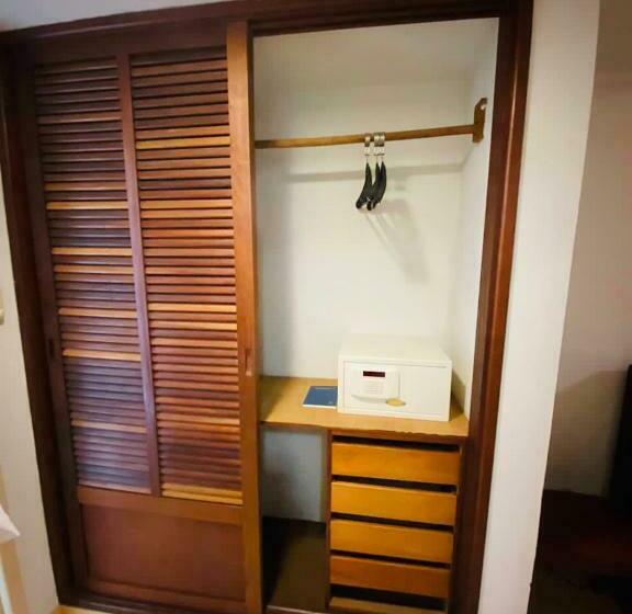 豪华单人间, Aquarius Selva