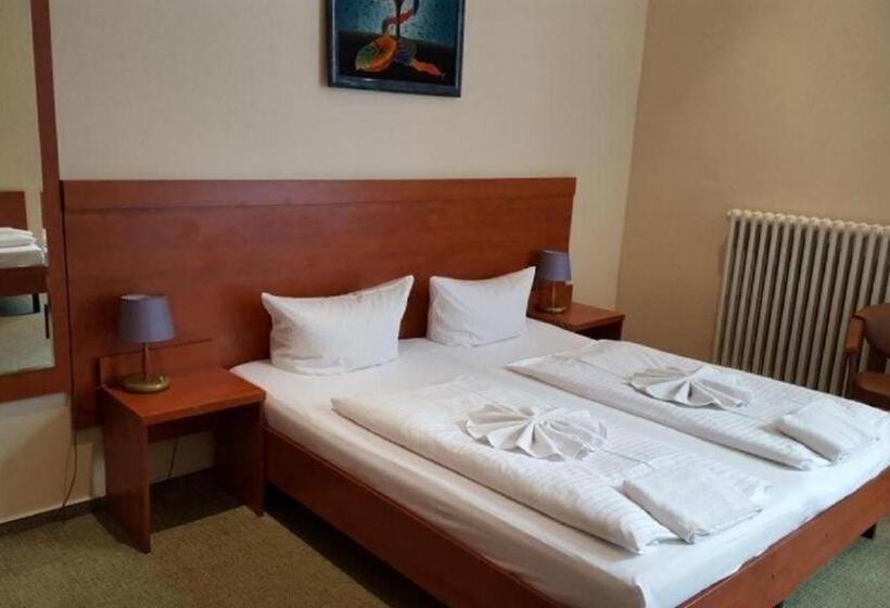 اتاق استاندارد سه نفره, City Hotel Am Kurfürstendamm