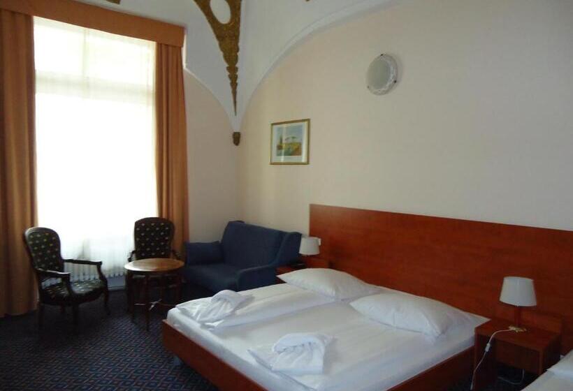 اتاق خانوادگی, City Hotel Am Kurfürstendamm