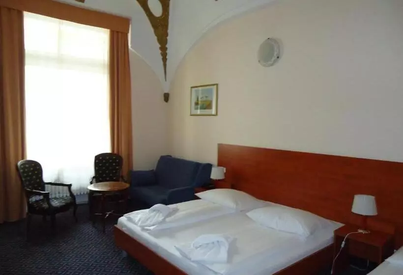 اتاق خانوادگی, City Hotel Am Kurfürstendamm