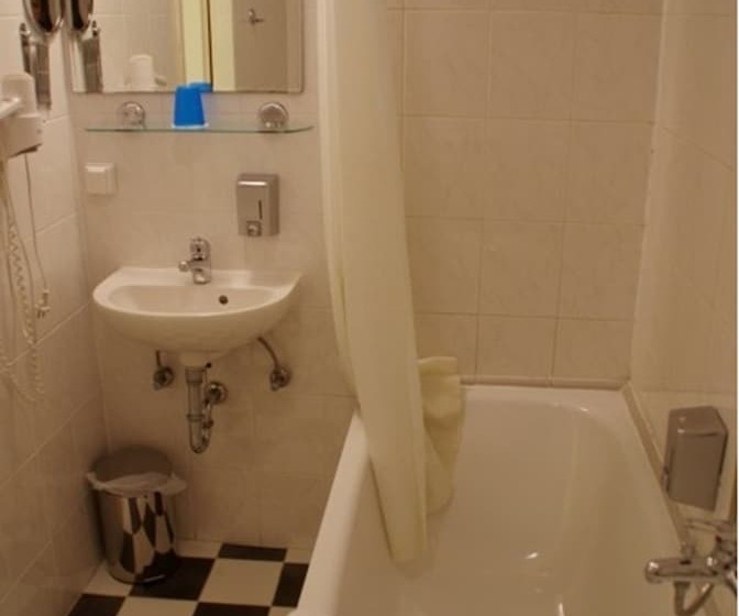 اتاق استاندارد چهار تخته, City Hotel Am Kurfürstendamm