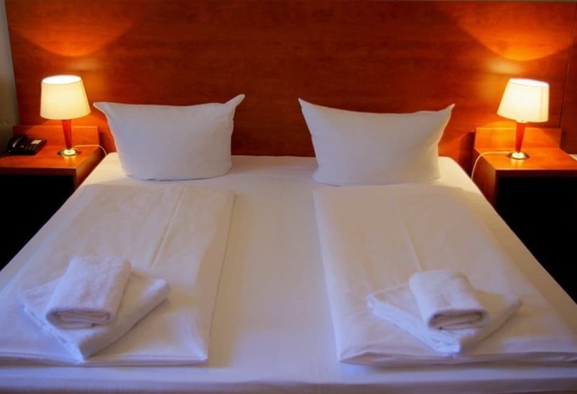 اتاق استاندارد چهار تخته, City Hotel Am Kurfürstendamm