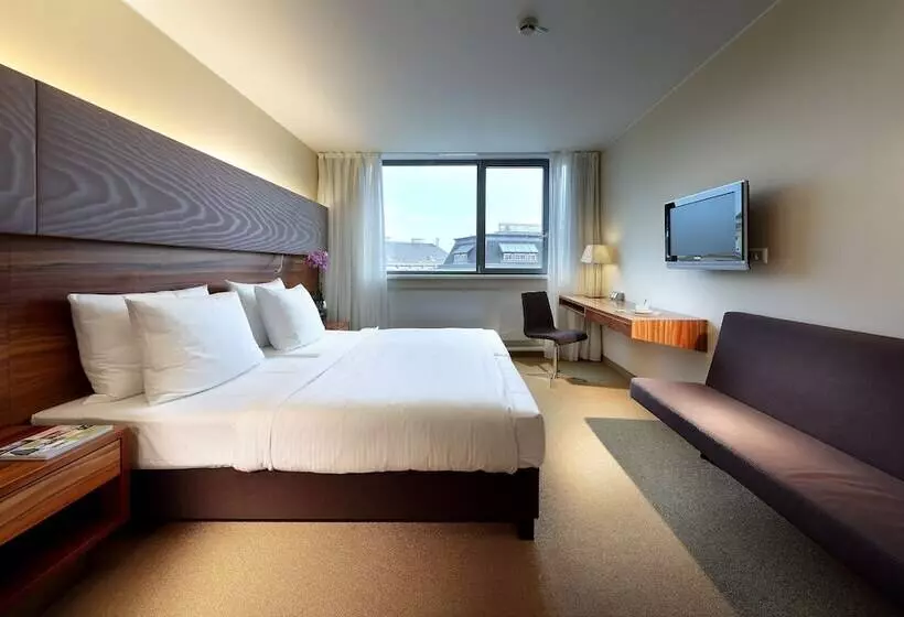 デラックスルーム, Eurostars Embassy