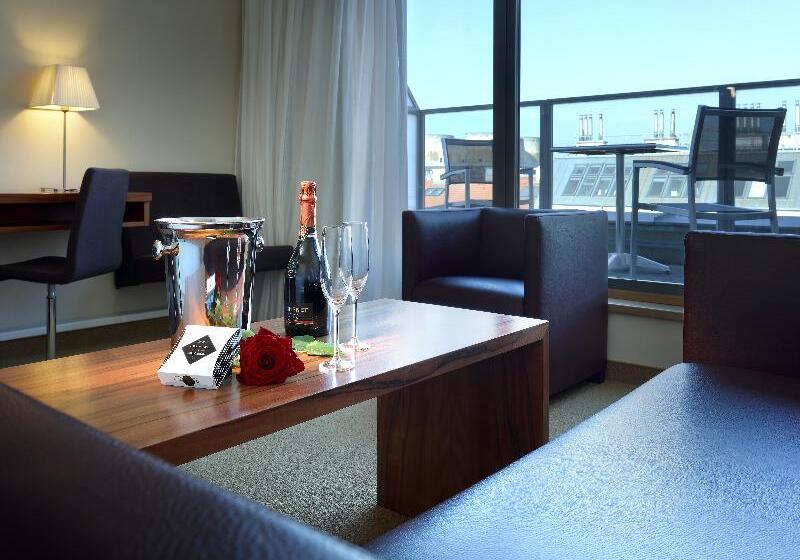 سوییت جونیور, Eurostars Embassy