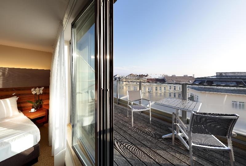 اتاق لوکس, Eurostars Embassy