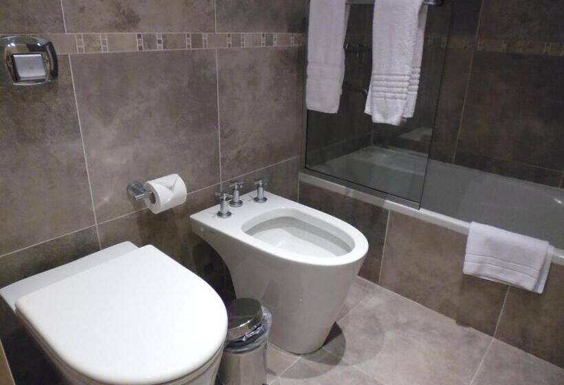 スタンダードトリプルルーム, Fueguino