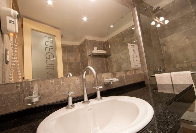 スタンダード4人部屋, Fueguino