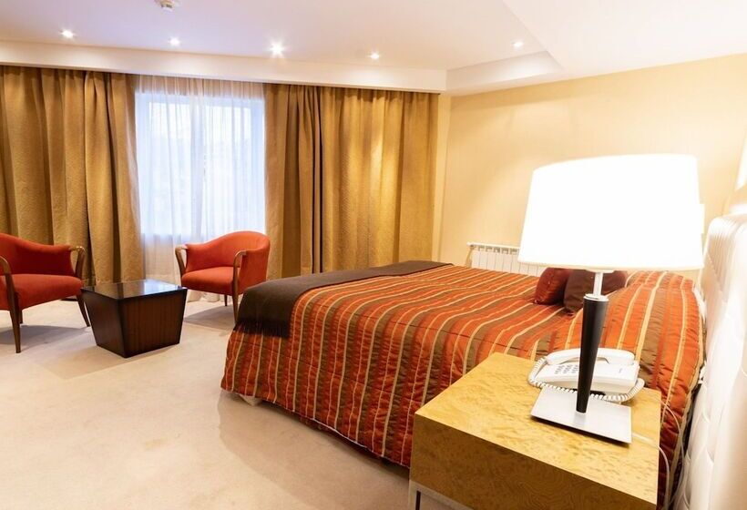 スイート, Fueguino