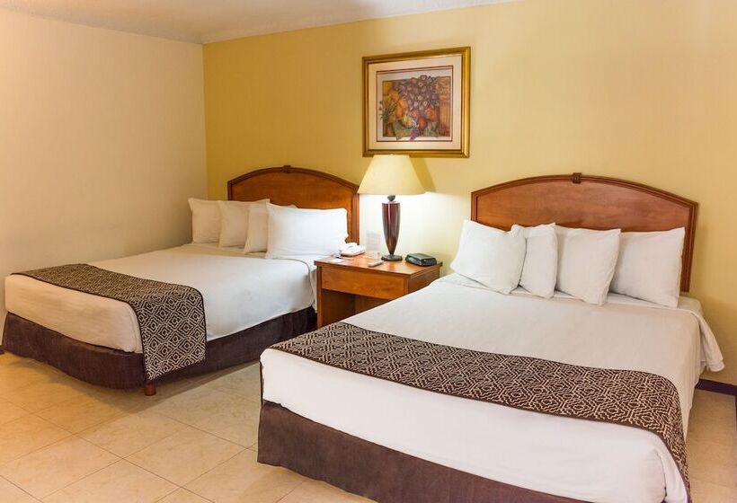 سوییت جونیور, Hafersons Inn Hotel & Suites