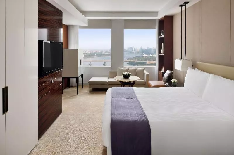 اتاق استاندارد با تخت بزرگ, Intercontinental Dubai Festival City, An Ihg