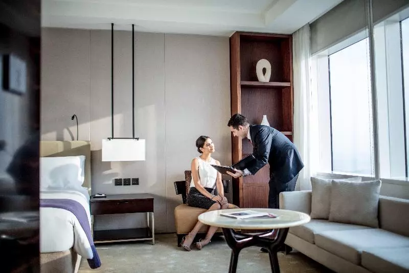 اتاق استاندارد با تخت بزرگ, Intercontinental Dubai Festival City, An Ihg