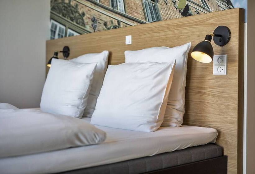 חדר סופריור עם מרפסת, Kompas Hotel Aalborg