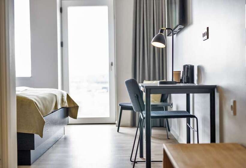 חדר סופריור עם מרפסת, Kompas Hotel Aalborg