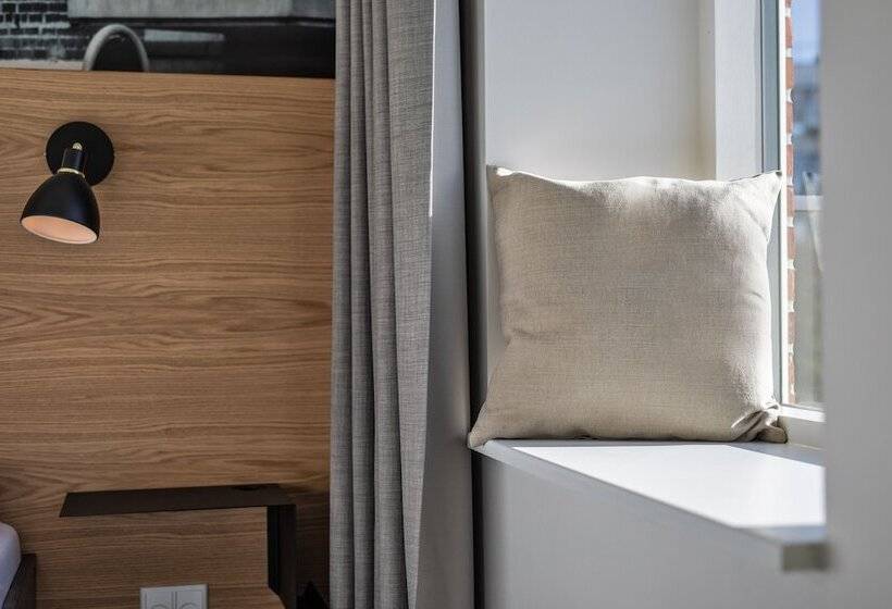 חדר סופריור עם מרפסת, Kompas Hotel Aalborg