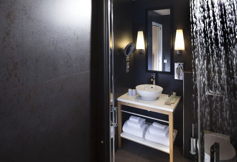 スーペリアールーム, Le Six