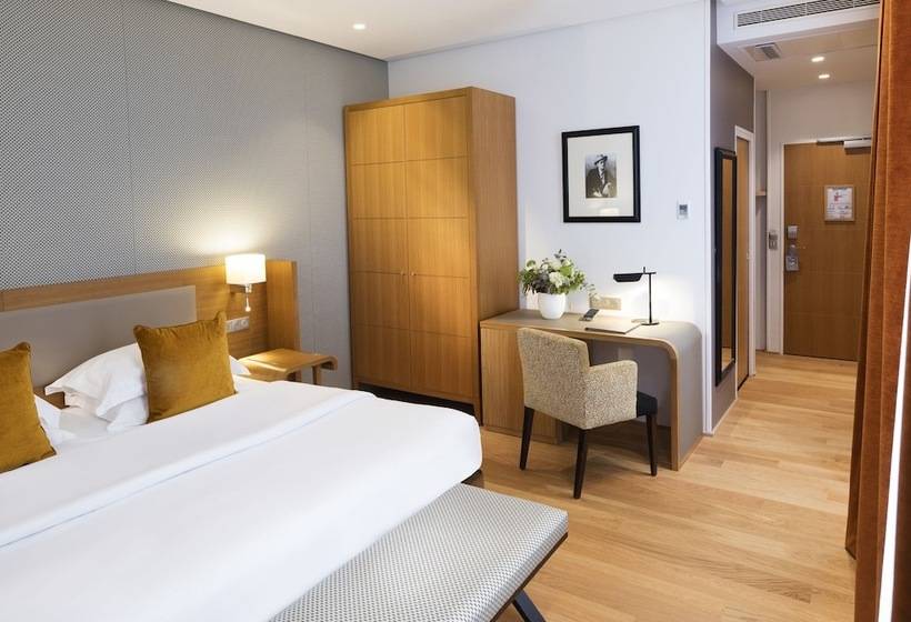 デラックスルーム, Le Six