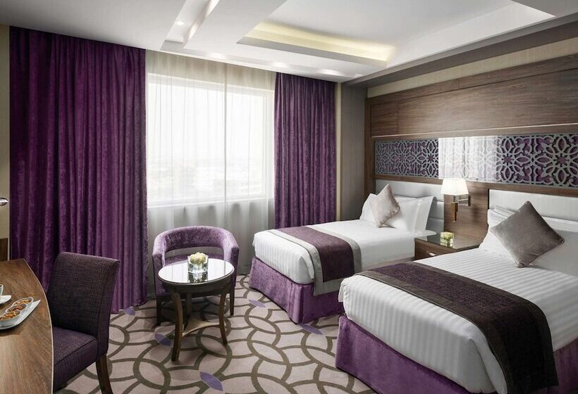 Номер Executive, Mövenpick Hotel Qassim