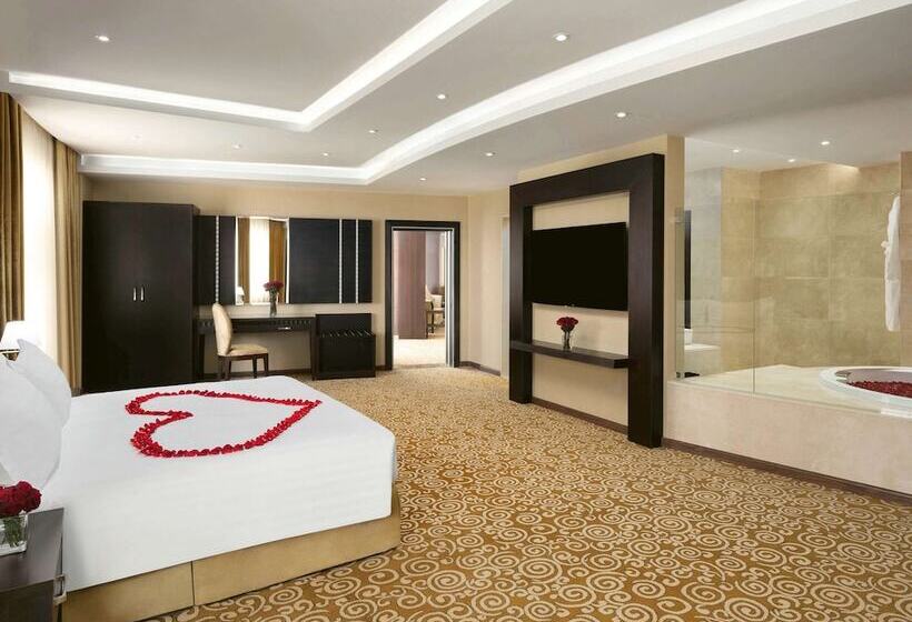 Люкс, Mövenpick Hotel Qassim