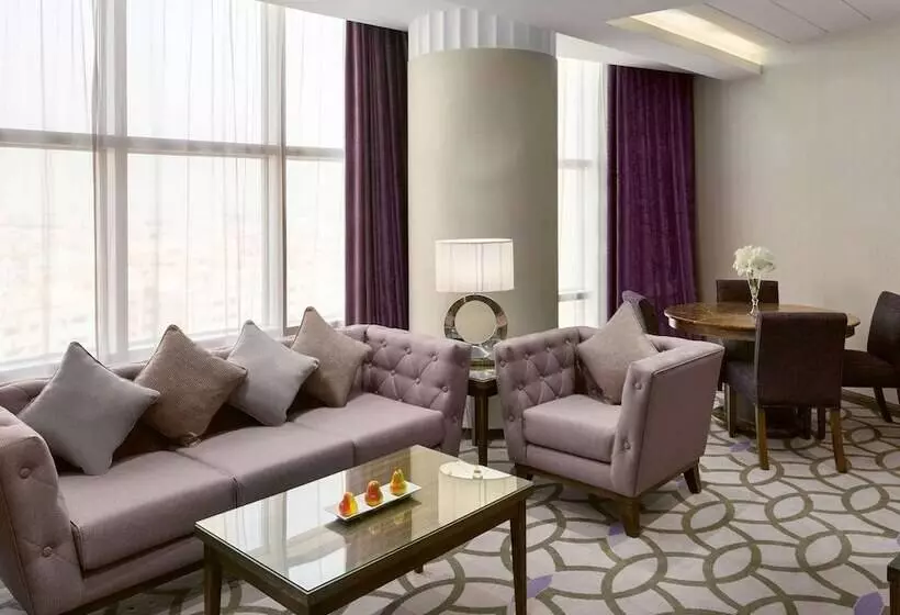 سوئیت پرزیدنت, Mövenpick Hotel Qassim