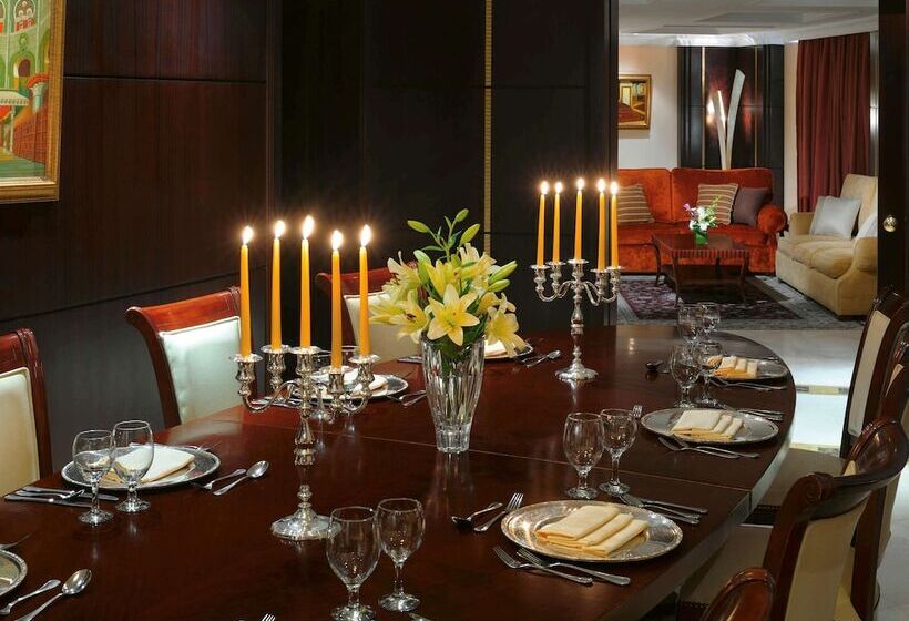 总统套房, Mövenpick Hotel Qassim