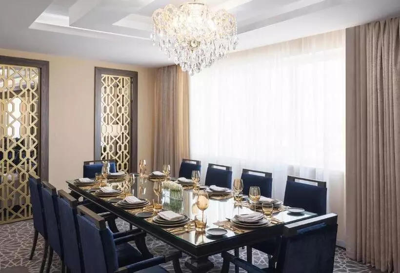 سوئیت رویال, Mövenpick Hotel Qassim