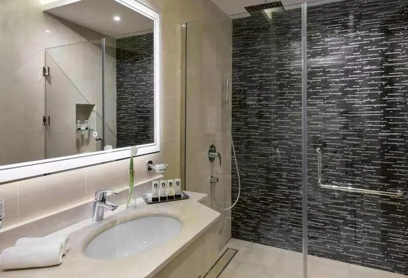 سوییت, Mövenpick Hotel Qassim