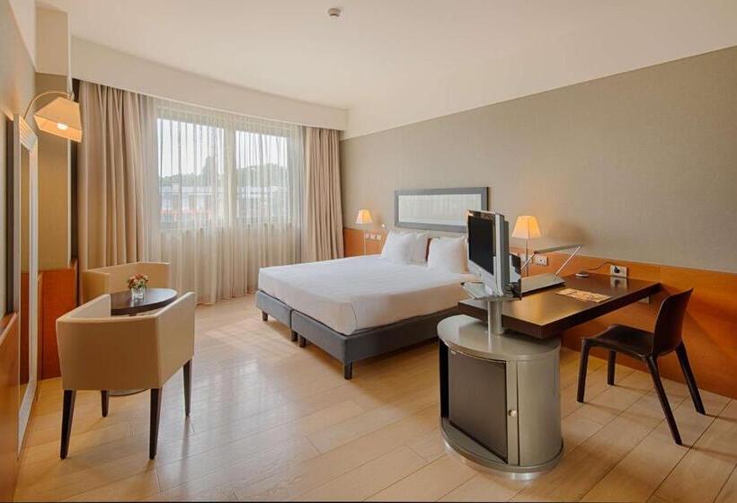 スタンダードルーム, NH Linate