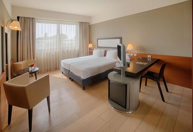 スーペリアールーム, NH Linate