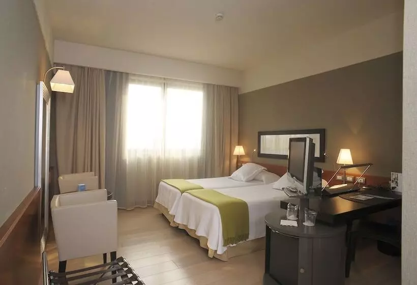 اتاق سوپریور, NH Linate
