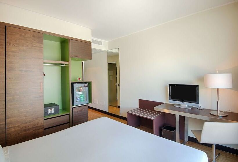 اتاق استاندارد, NH Savona Darsena