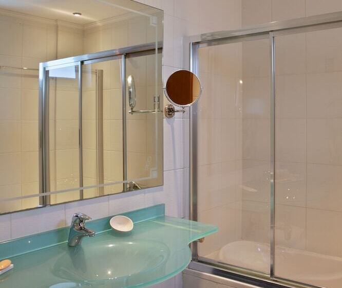 בקתה דלוקס, Olympia Golden Beach Resort & Spa