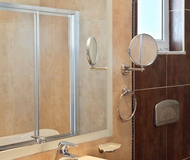 בונגלו משפחתי, Olympia Golden Beach Resort & Spa