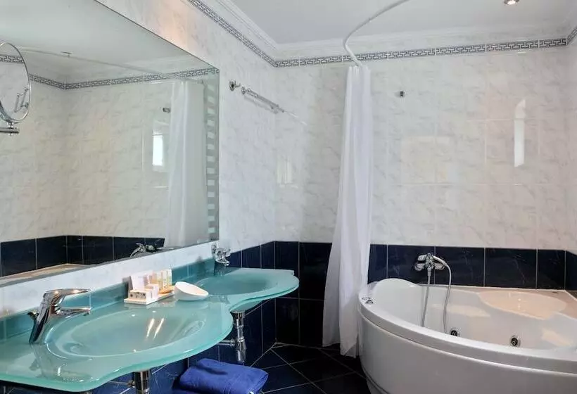 スイート, Olympia Golden Beach Resort & Spa